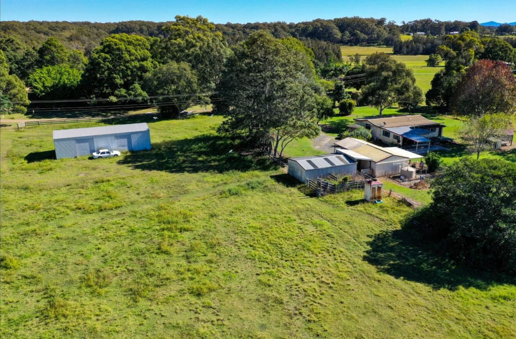 2 Walls Lane, Mitchells Island, NSW 2430