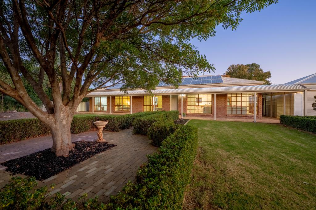 91 Mena Rd, Birdwoodton, VIC 3505