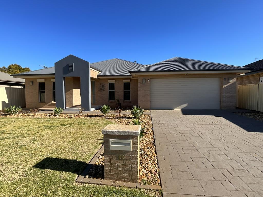 11 Tucker St, Griffith, NSW 2680