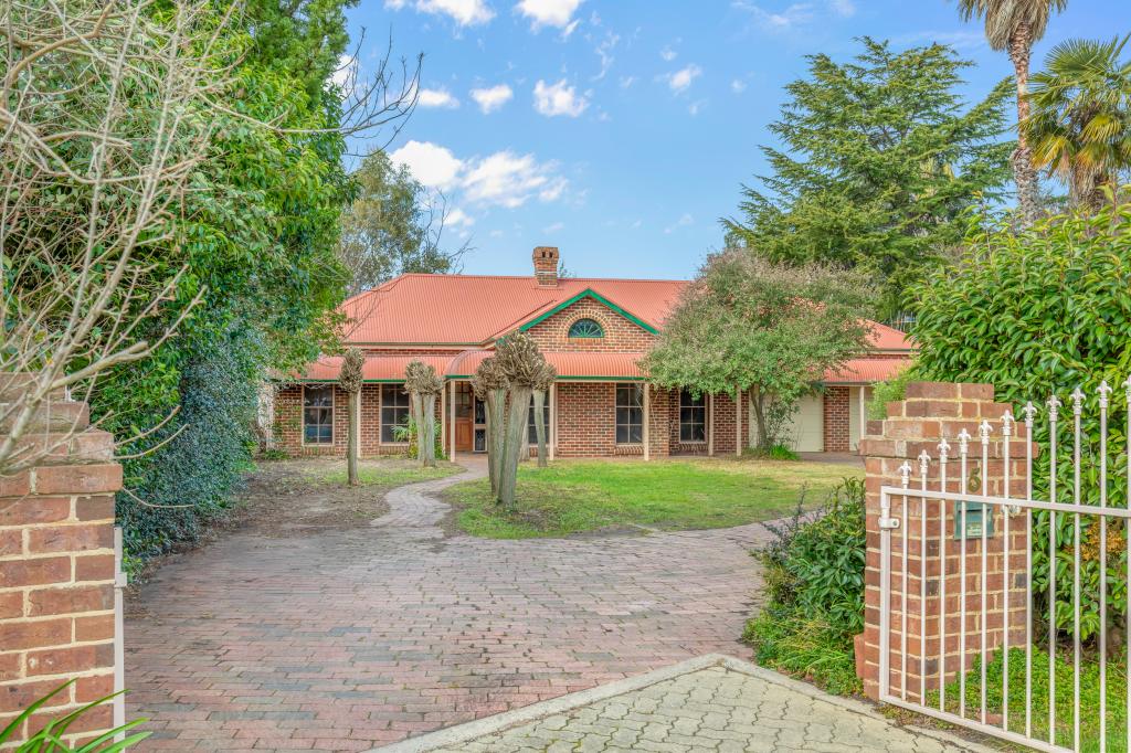 5 Cambewarra Ct, Kelso, NSW 2795