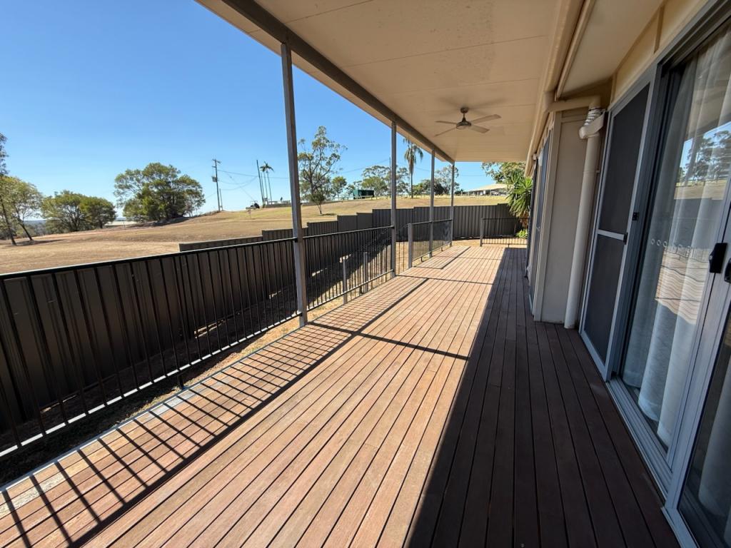 2/1a Leichhardt Dr, Moranbah, QLD 4744