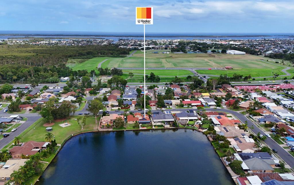 2/17 Kangaroo Ave, Coombabah, QLD 4216