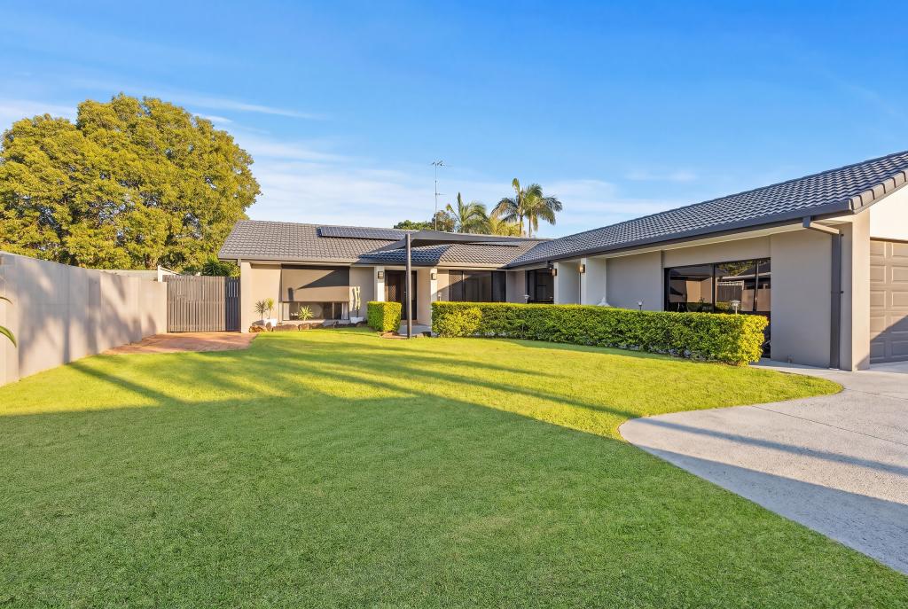 110 Barrier Reef Dr, Mermaid Waters, QLD 4218