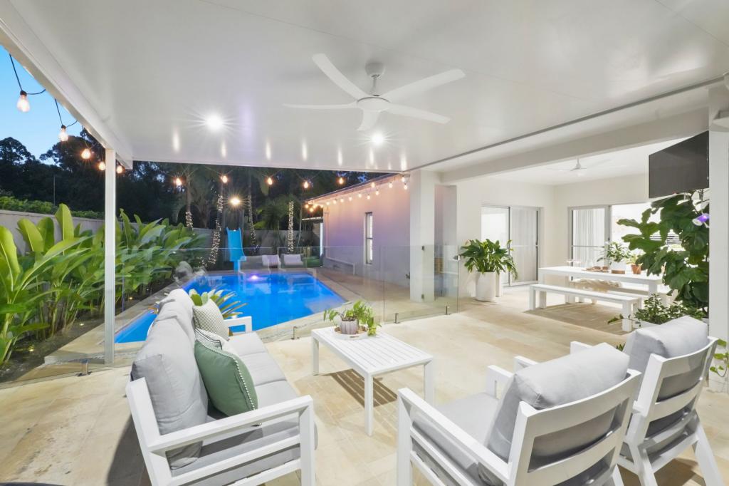 9 Emerson Dr, Bonogin, QLD 4213