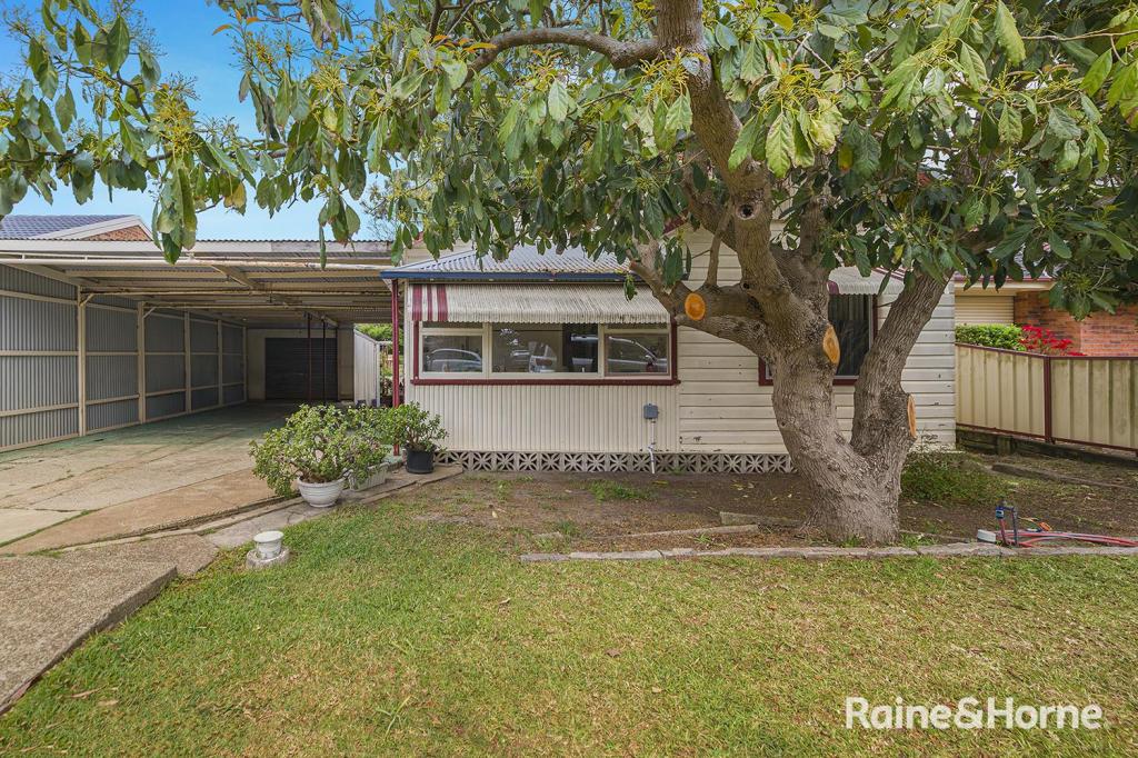 16 GLOVER ST, BELMONT, NSW 2280
