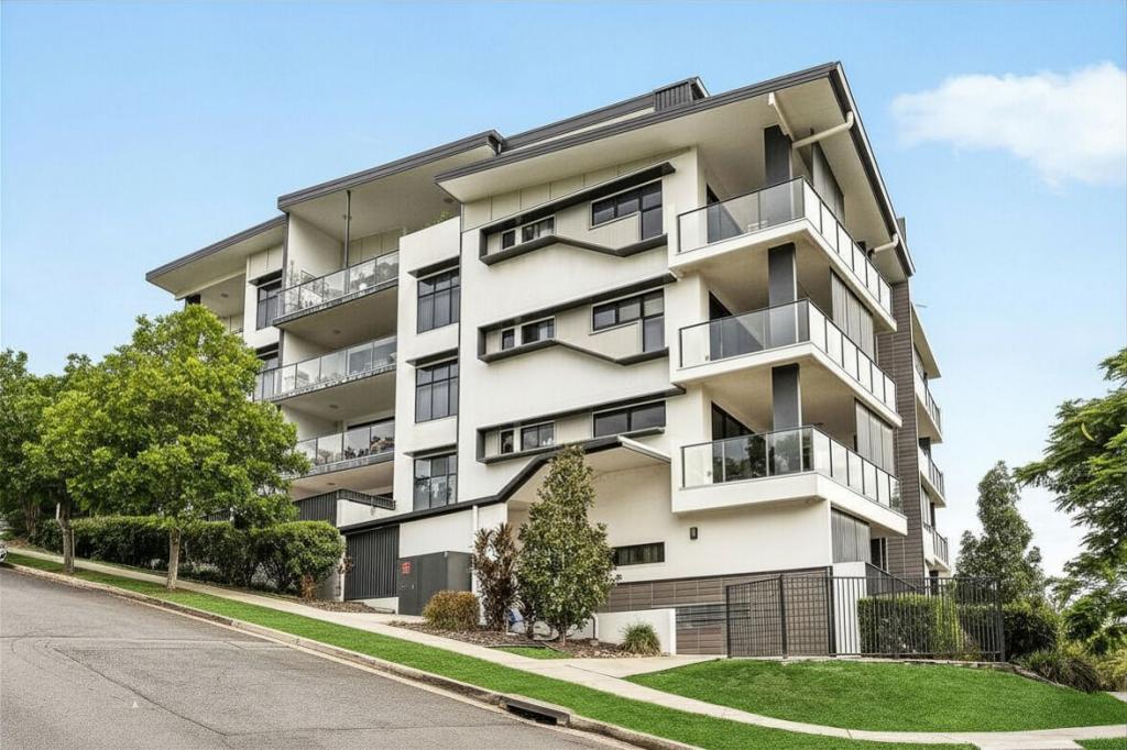 305/30 YORK ST, INDOOROOPILLY, QLD 4068