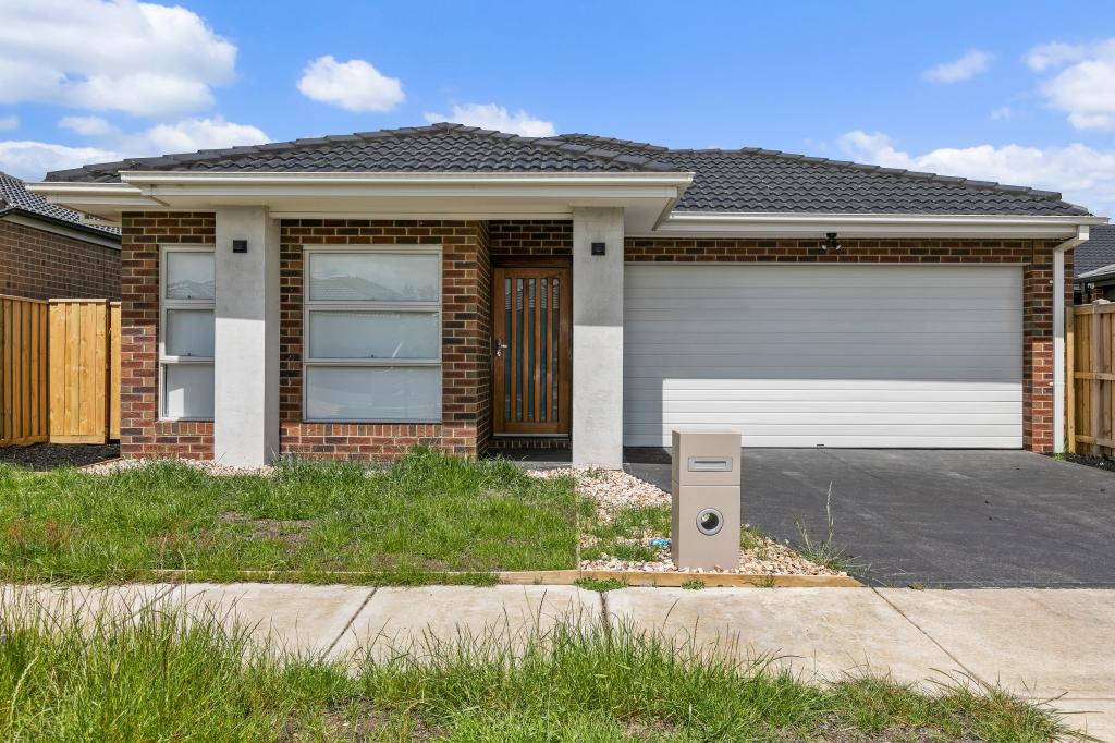 11 BULBINE PL, BEVERIDGE, VIC 3753