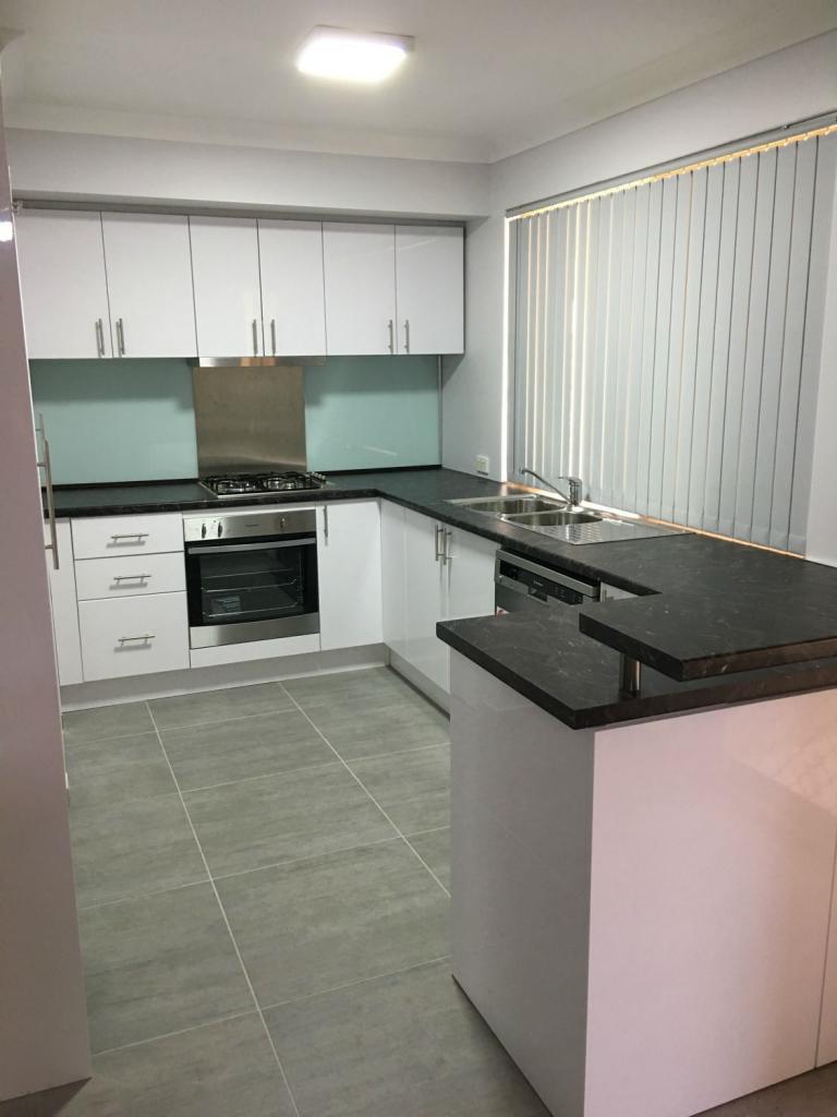 20 Lagonda Pl, Marangaroo, WA 6064