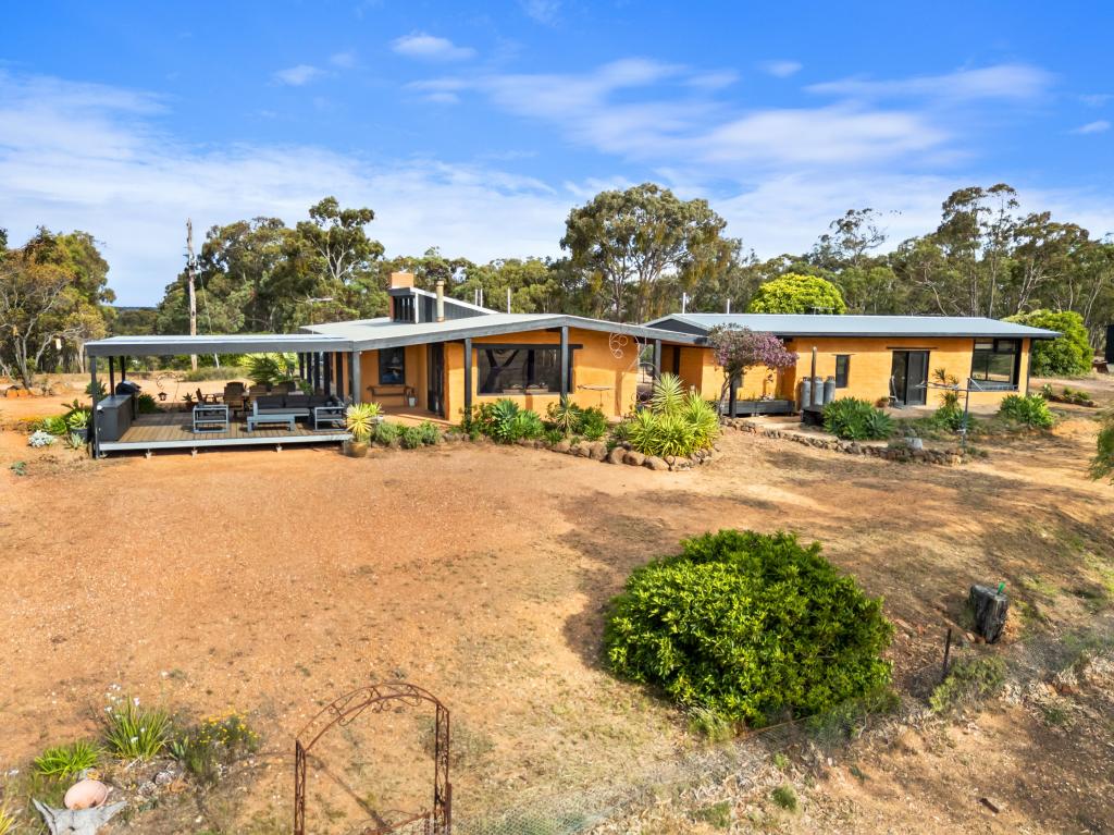 498 Caralulup Rd, Lamplough, VIC 3352