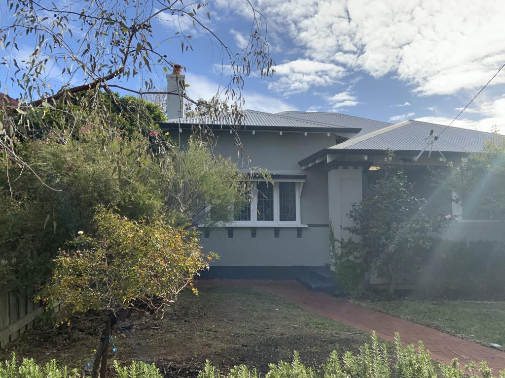 15 Leura St, Nedlands, WA 6009