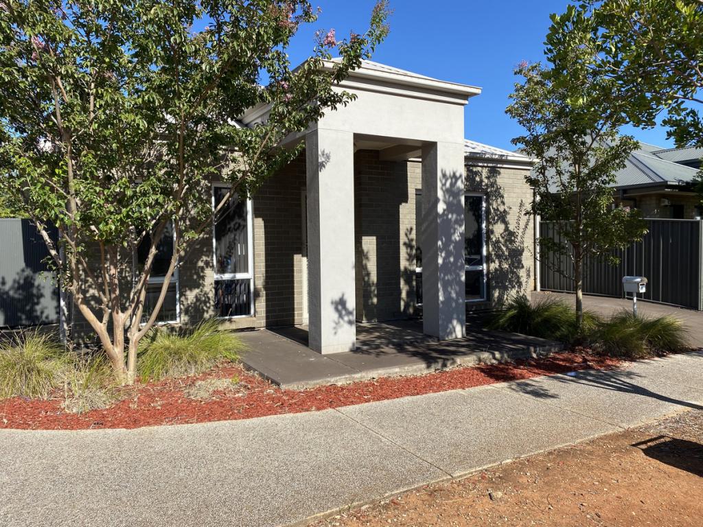 31 Swinden Cres, Blakeview, SA 5114