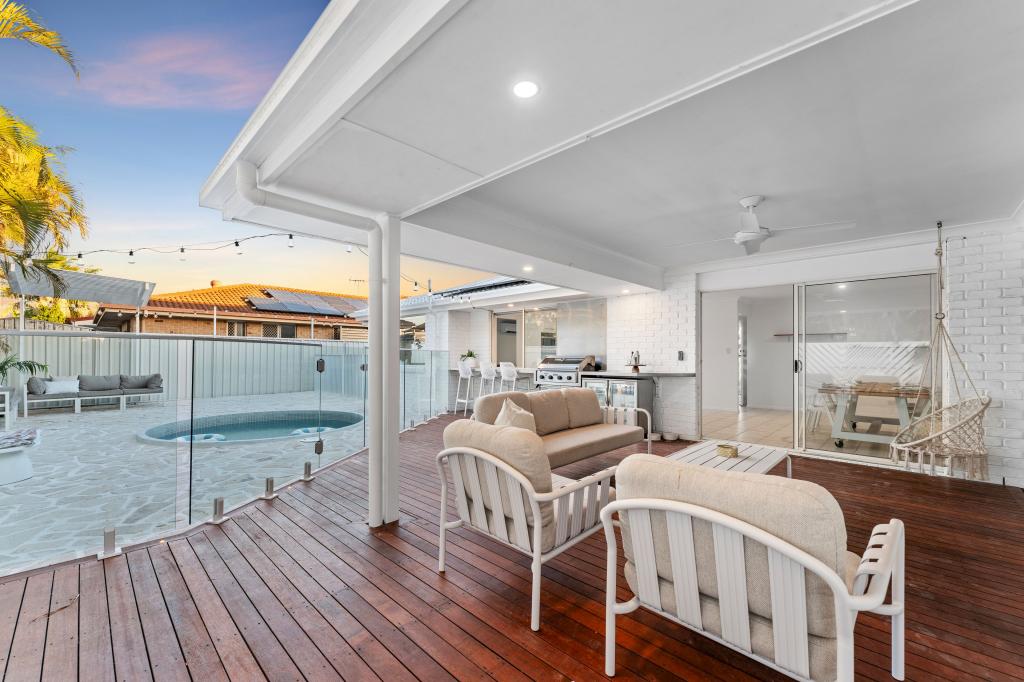 18 Finnegan St, Rothwell, QLD 4022