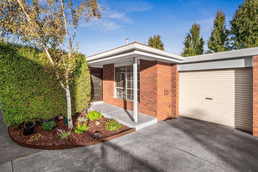 2/8 BOWLERS AVE, GEELONG WEST, VIC 3218