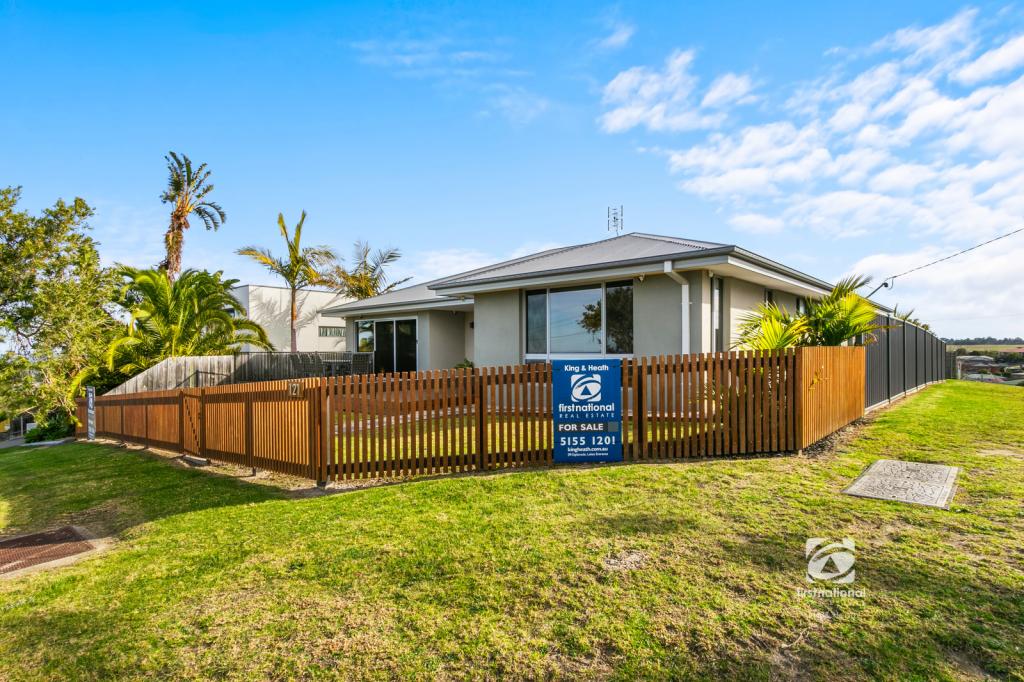 121 Myer St, Lakes Entrance, VIC 3909