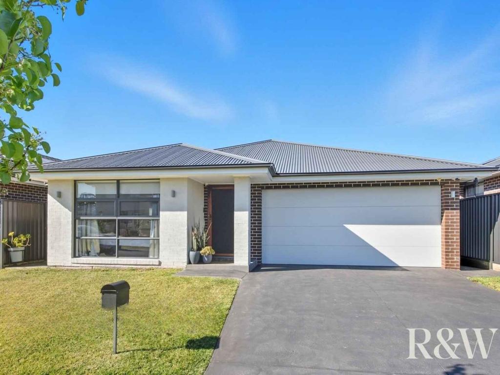 19 Runyon St, Spring Farm, NSW 2570