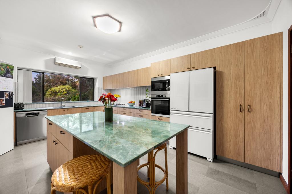 4 Meenaar Cres, Coolbinia, WA 6050