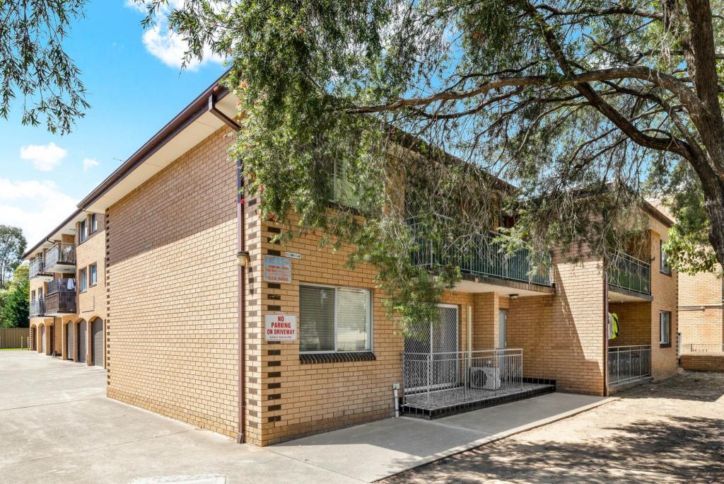 2/3 The Crescent, Penrith, NSW 2750