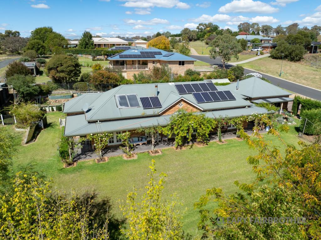 2 Kensington Pl, Perthville, NSW 2795