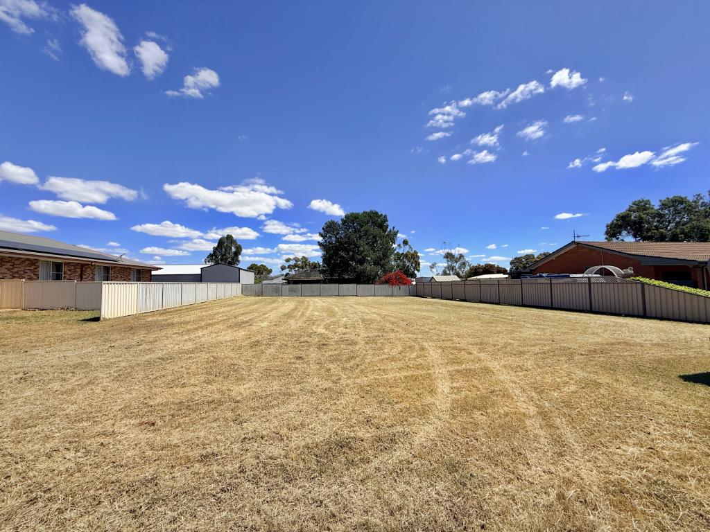 4 Adams Ave, Condobolin, NSW 2877
