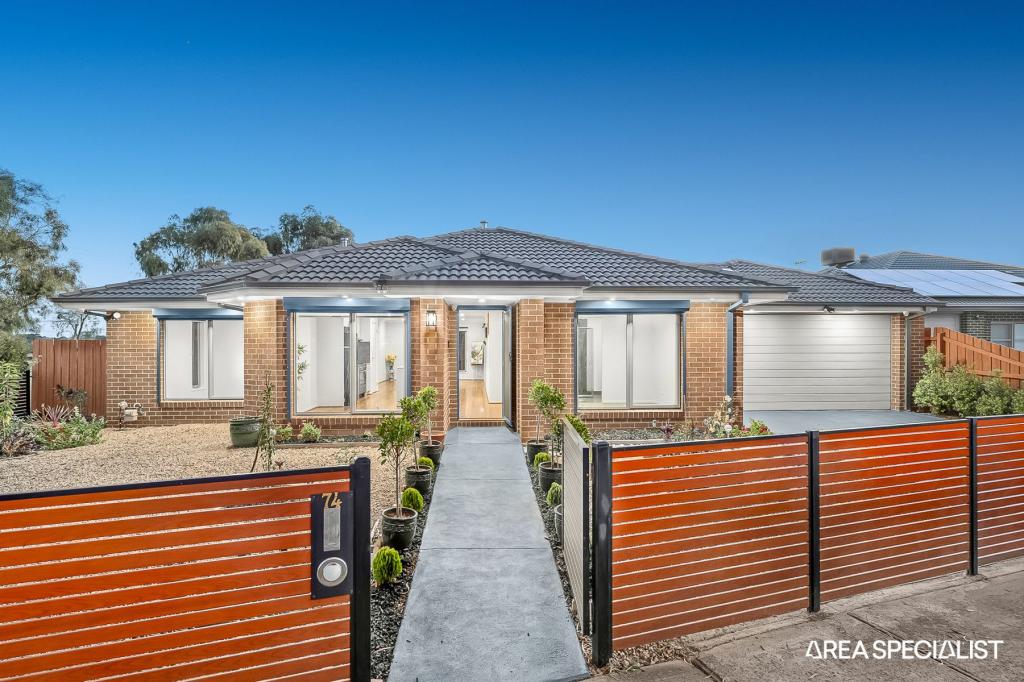 74 Banjo Cct, Lynbrook, VIC 3975