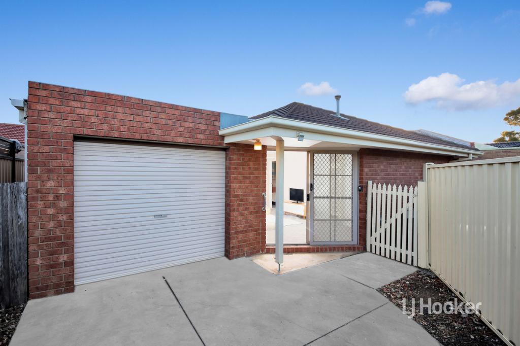 16 Balaclava Ave, Altona Meadows, VIC 3028