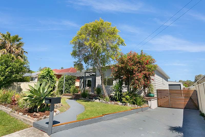 13 HOPETOUN ST, OAK FLATS, NSW 2529