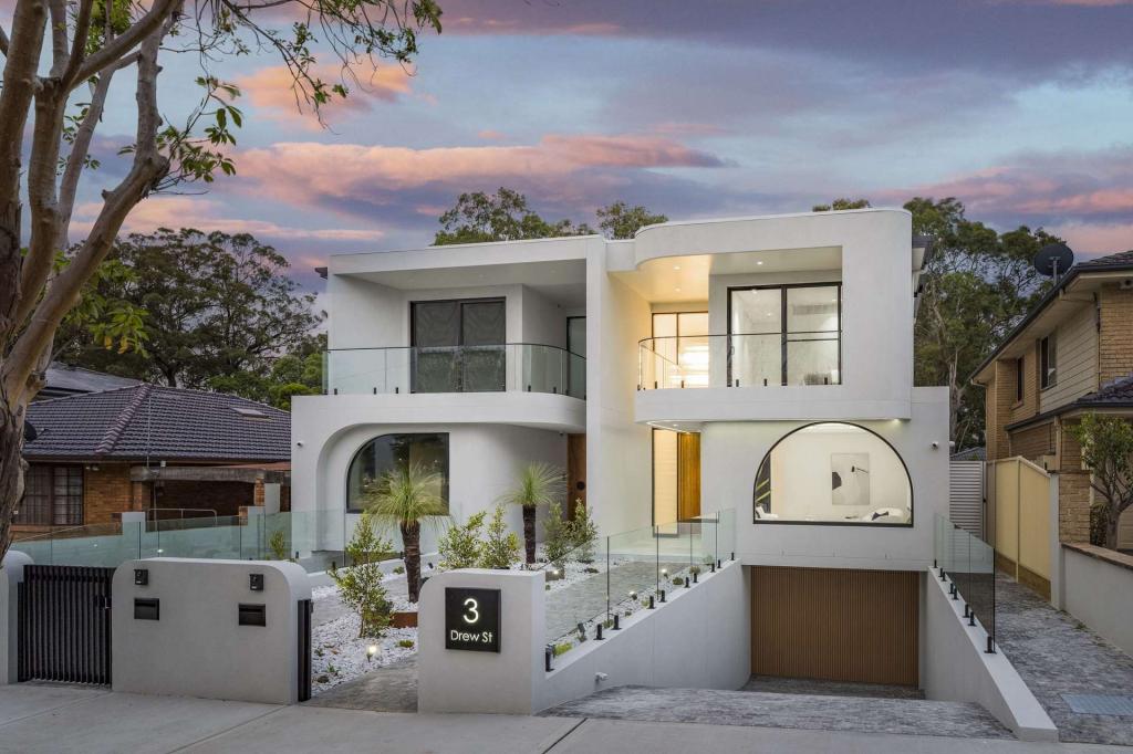 3 Drew St, Greenacre, NSW 2190