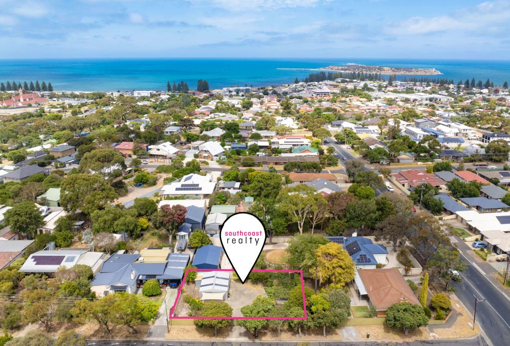 30 SURREY AVE, VICTOR HARBOR, SA 5211