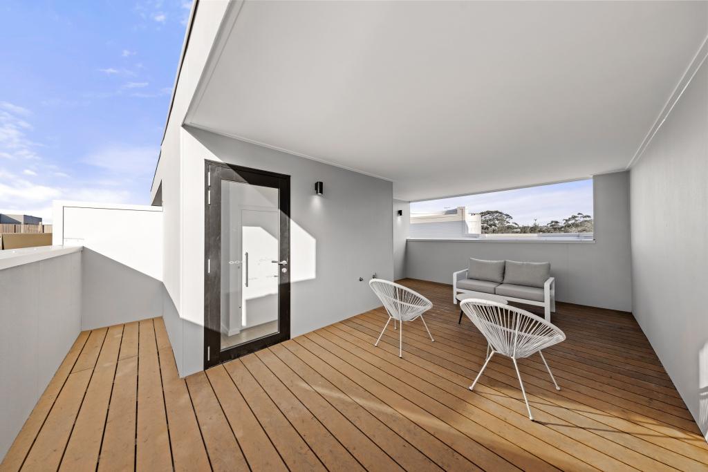 15 JOEL TCE, ALPHINGTON, VIC 3078