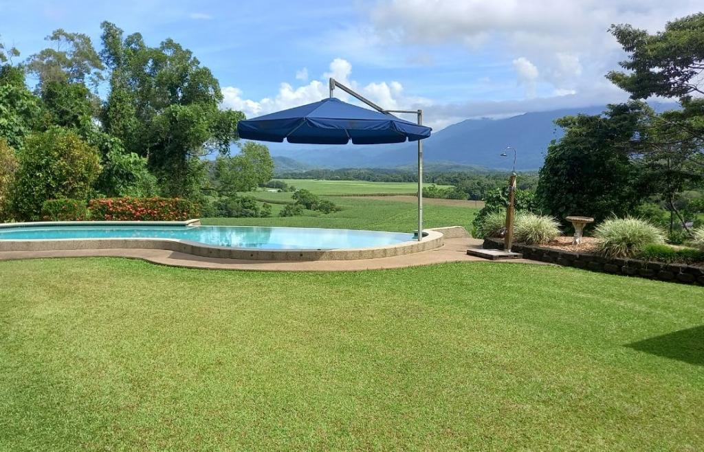 4 Dean Road, Bamboo, Mossman, QLD 4873