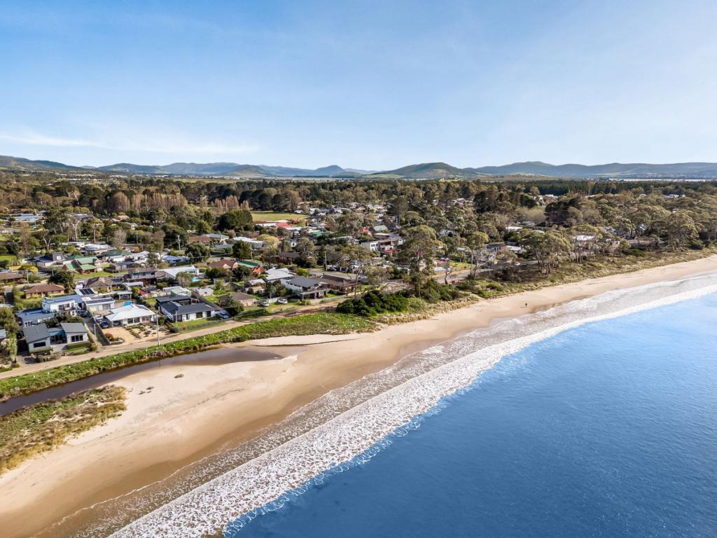 2 Seven Mile Beach Rd, Seven Mile Beach, TAS 7170