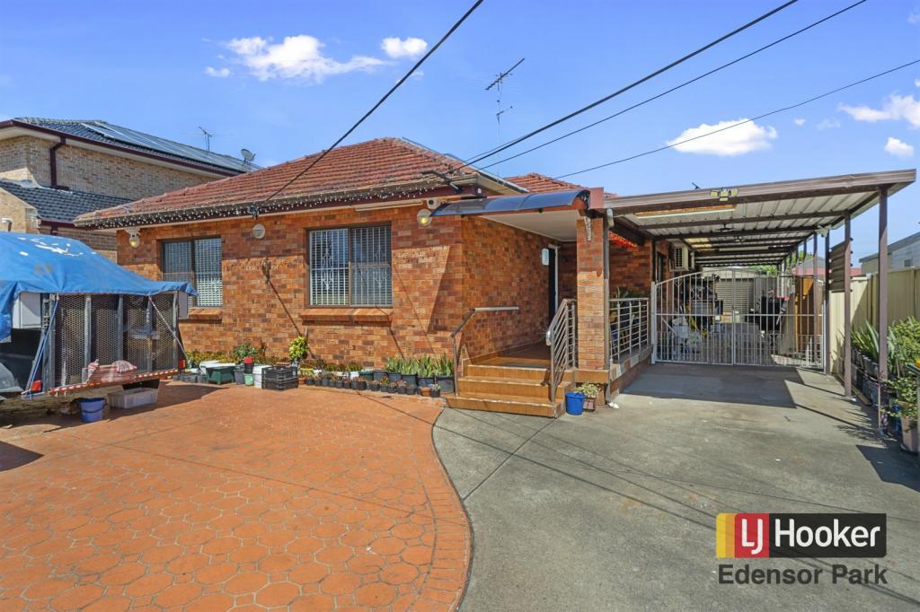 11 PEEL ST, CANLEY HEIGHTS, NSW 2166