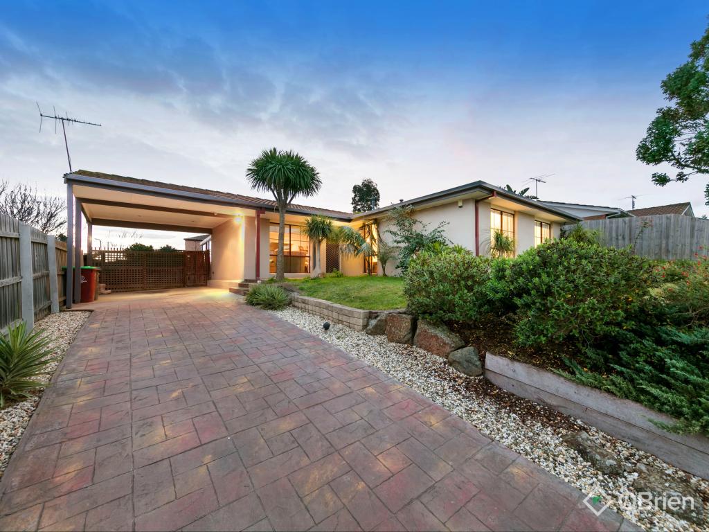 7 REDGUM PL, NARRE WARREN, VIC 3805