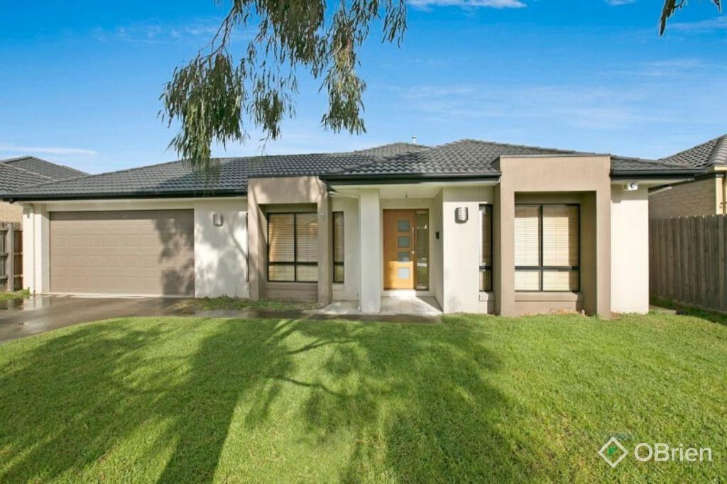 7 Hal Porter Tce, Lynbrook, VIC 3975