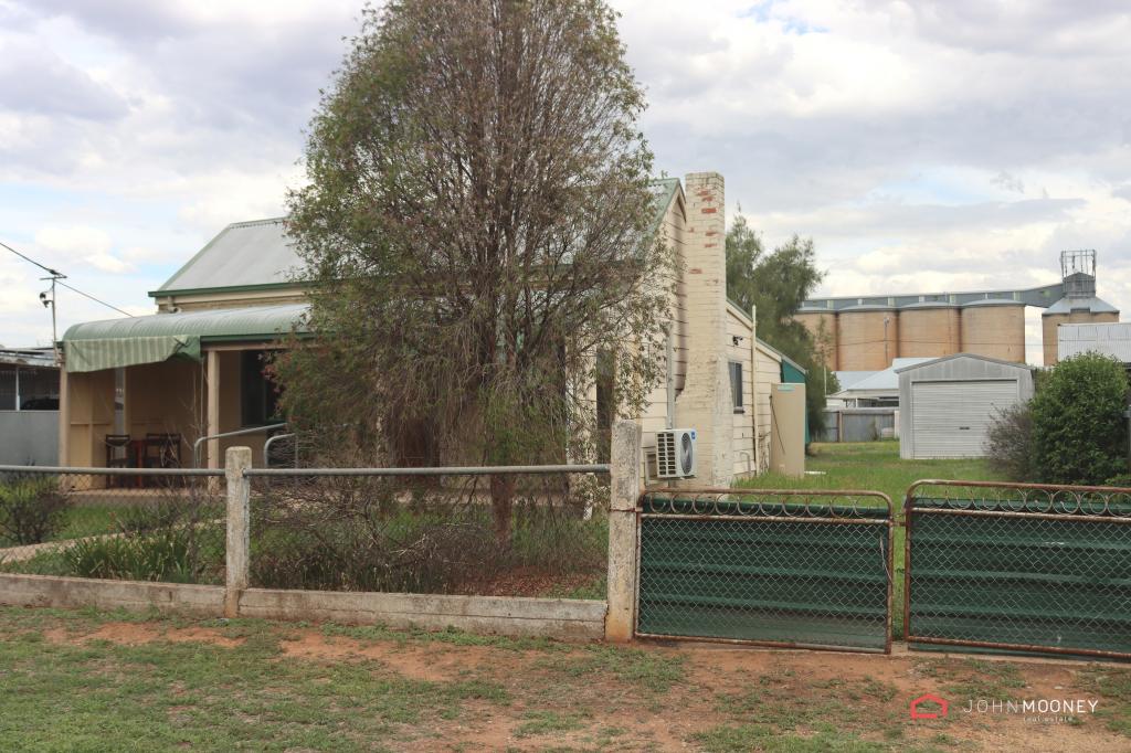 66 DRUMMOND ST, LOCKHART, NSW 2656