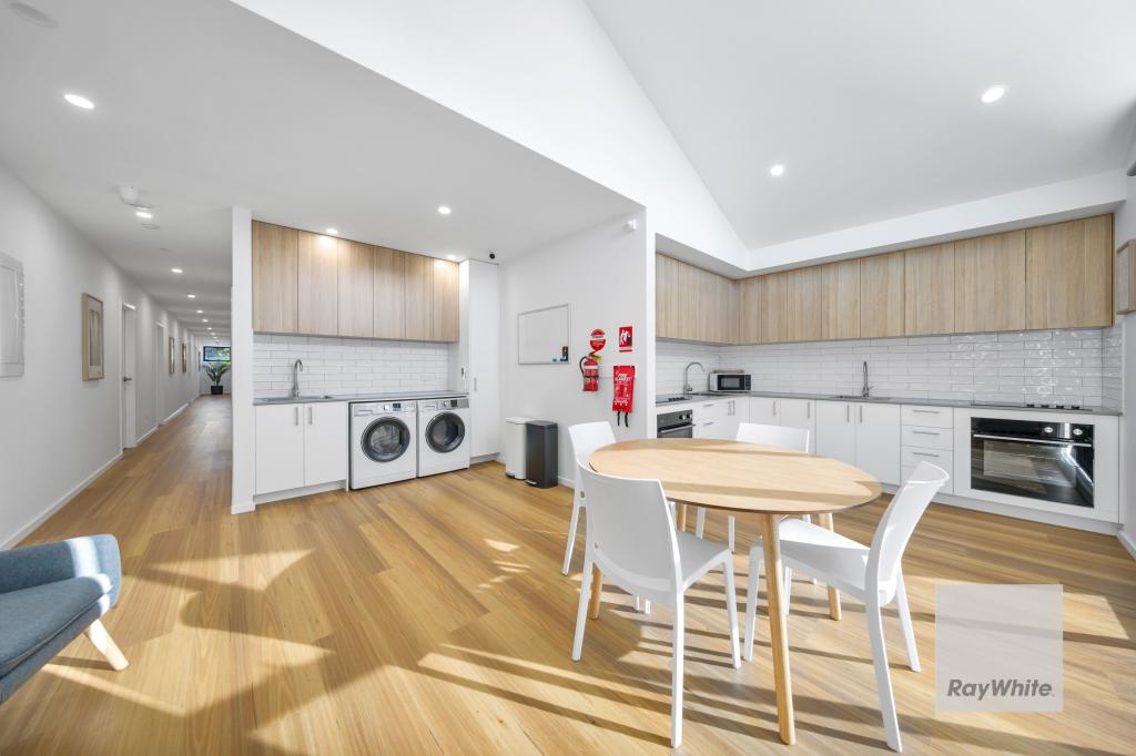 5 Hazel St, Melton South, VIC 3338