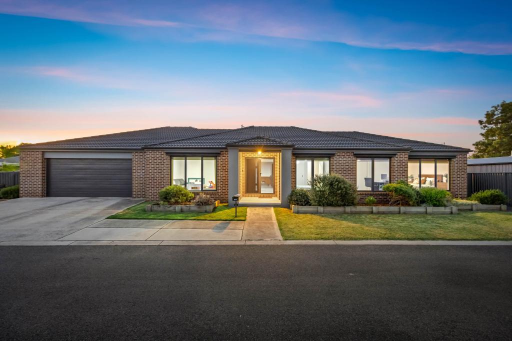 6 Larfield Ct, Miners Rest, VIC 3352