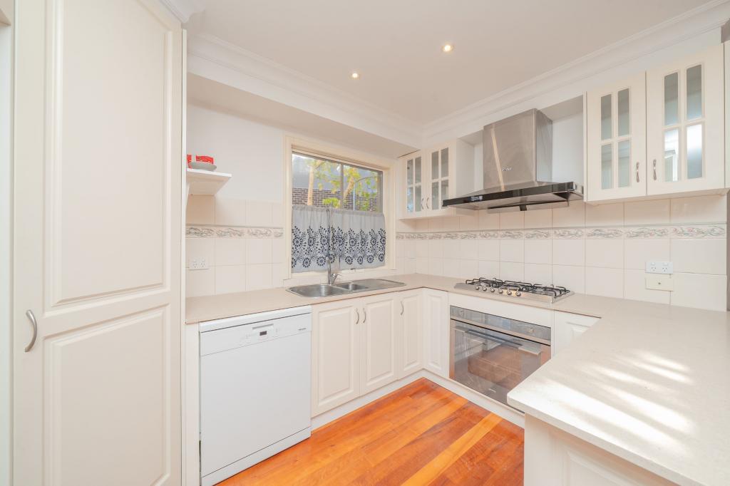 1/37 BENNETT AVE, MOUNT WAVERLEY, VIC 3149