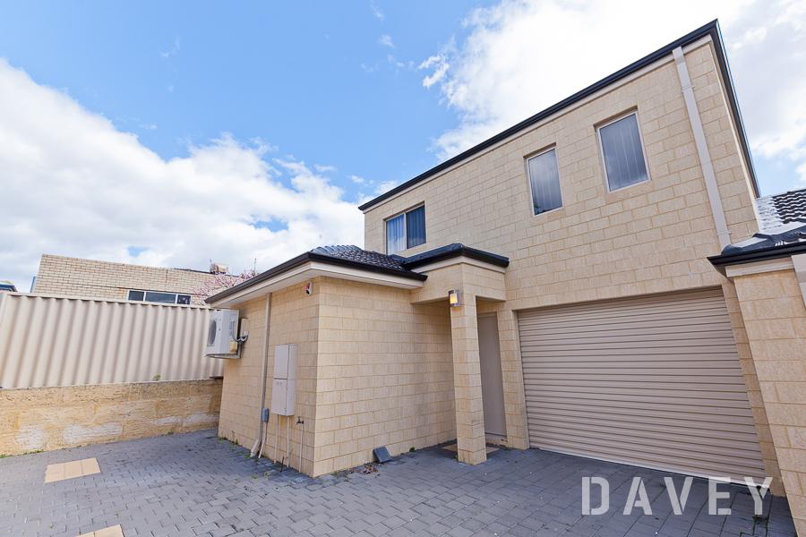 42d Grenville St, Tuart Hill, WA 6060