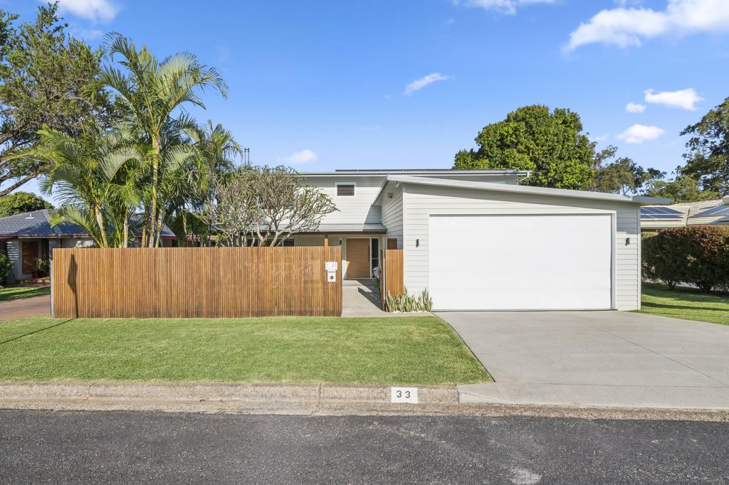 33 Watsonia Ave, Coffs Harbour, NSW 2450