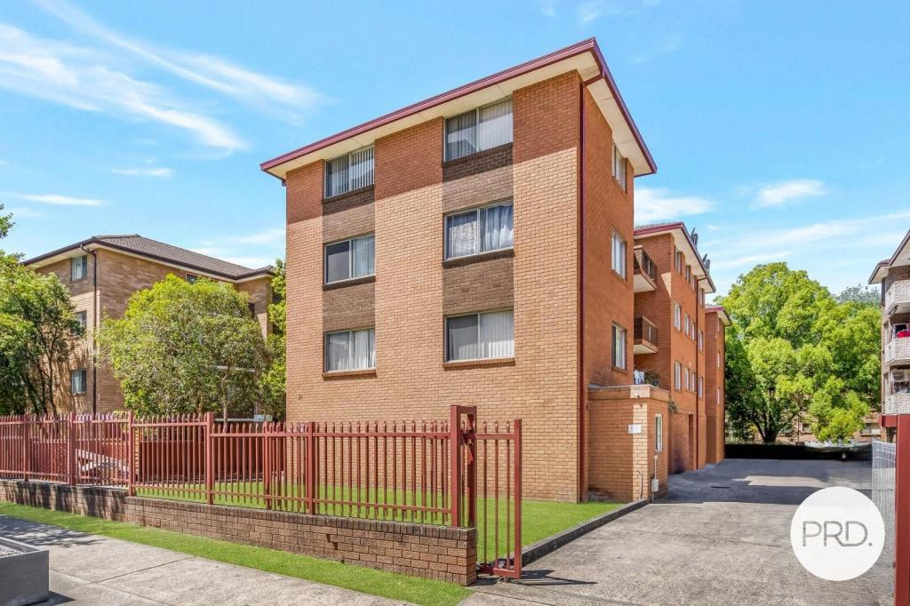 4/34 GOULBURN ST, LIVERPOOL, NSW 2170
