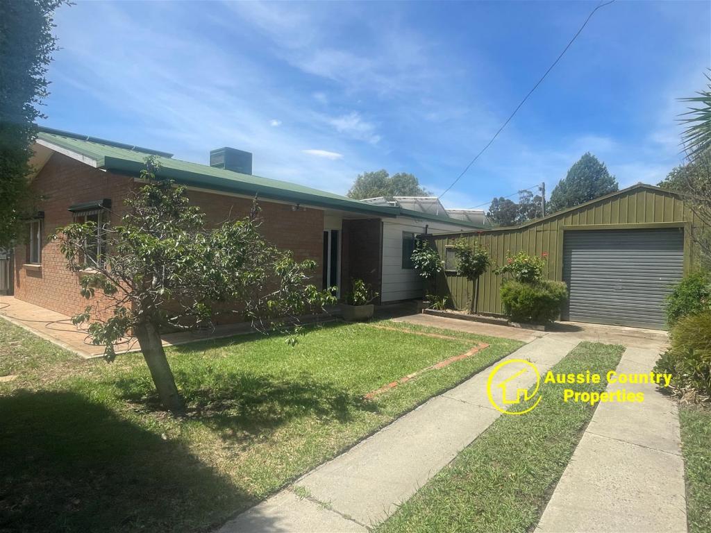 62 DAVIS ST, BERRIGAN, NSW 2712