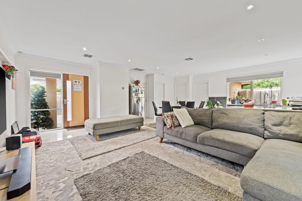 2/15 Hughes Cres, Dandenong North, VIC 3175