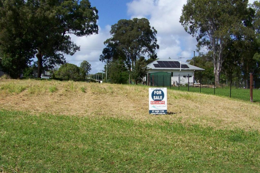 10 Crest Hvn, Lamb Island, QLD 4184
