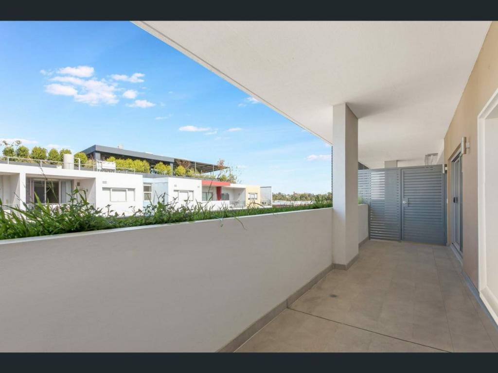 TOP FLOOR/40-50 ARNCLIFFE ST, WOLLI CREEK, NSW 2205