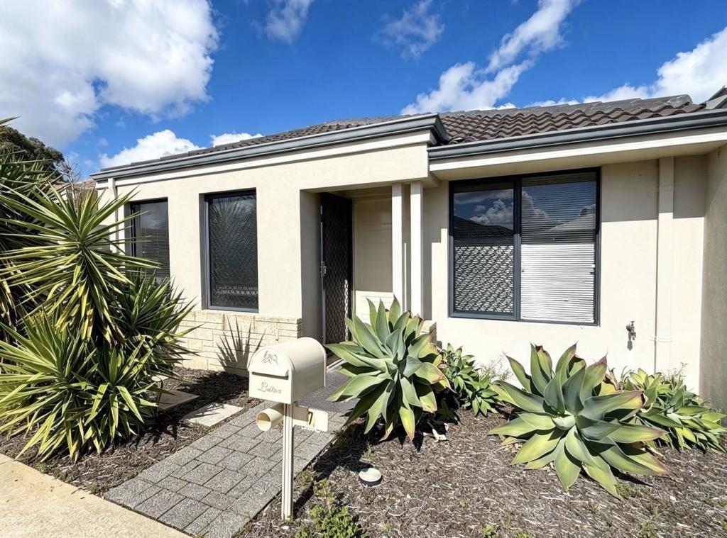 7 Lazuli Rise, Wellard, WA 6170