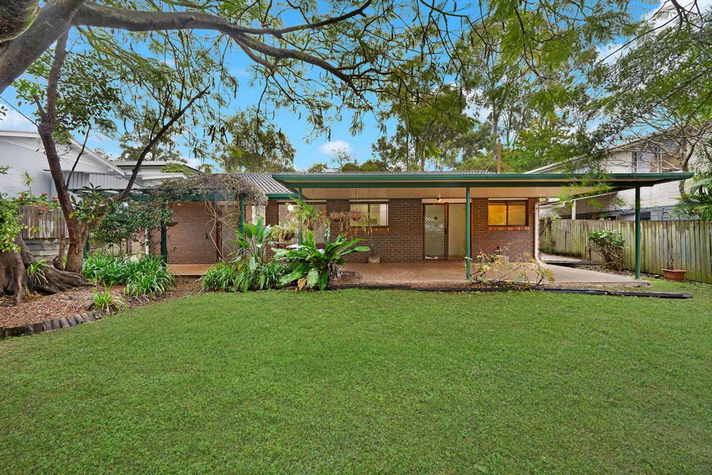 4 Bejimba St, Kenmore, QLD 4069