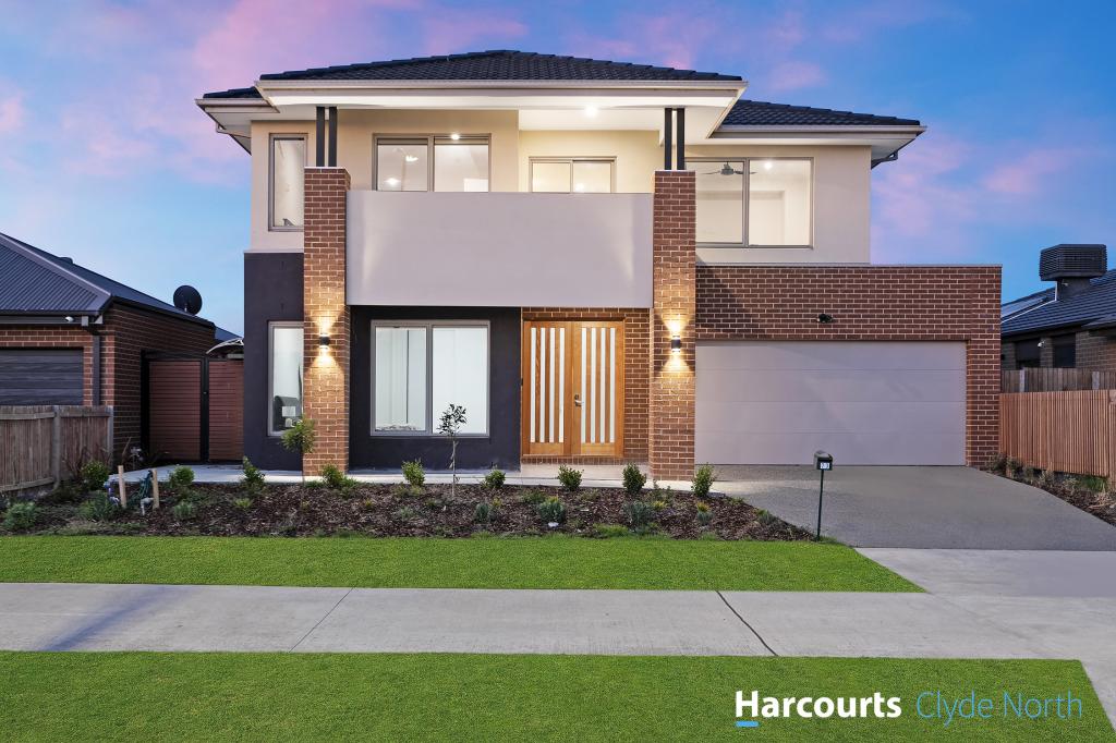 73 Burnbank Pde, Clyde North, VIC 3978