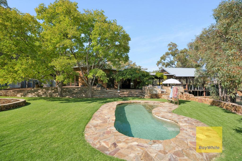 1137 BERRY RD, GIDGEGANNUP, WA 6083