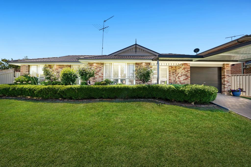 33 MURU DR, GLENMORE PARK, NSW 2745